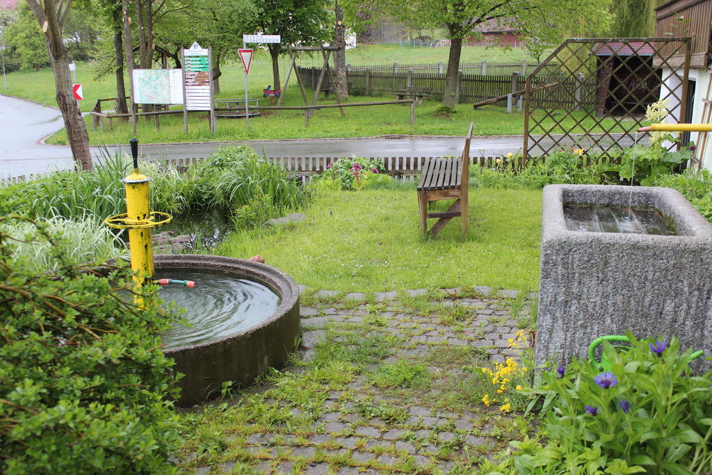 Gasthaus Zur Waldesruh Waffenbrunn Buitenkant foto